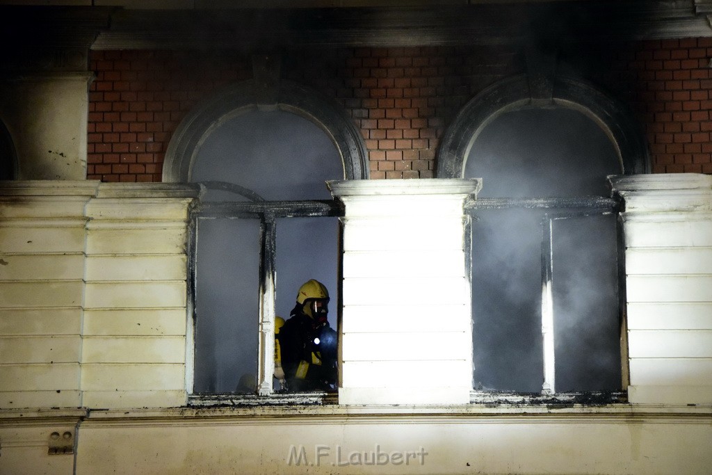 Feuer 2 Y Koeln Ehrenfeld Everhardtstr P159.JPG - Miklos Laubert